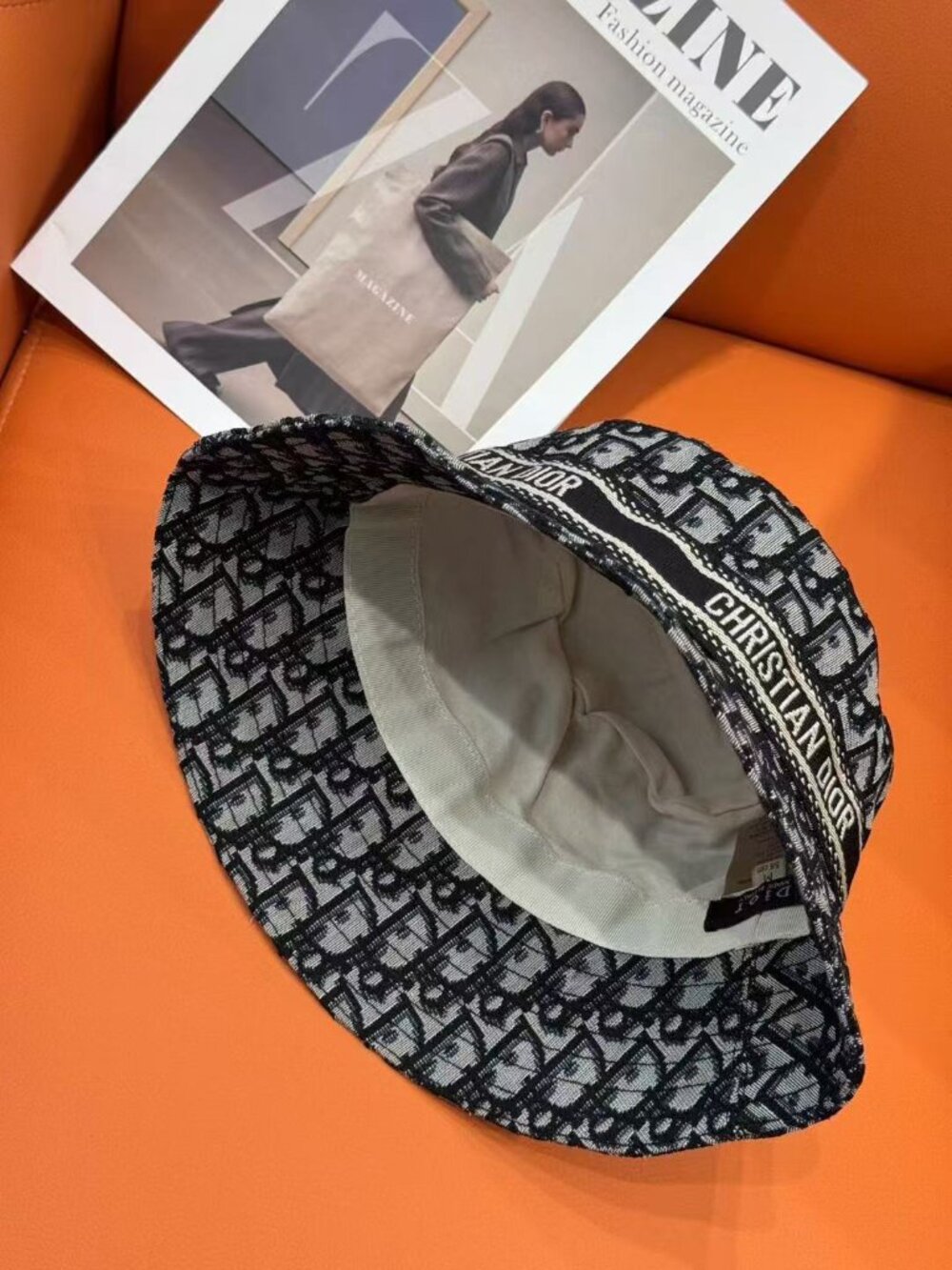 Dior Bucket Hat - Picture 4 of 8